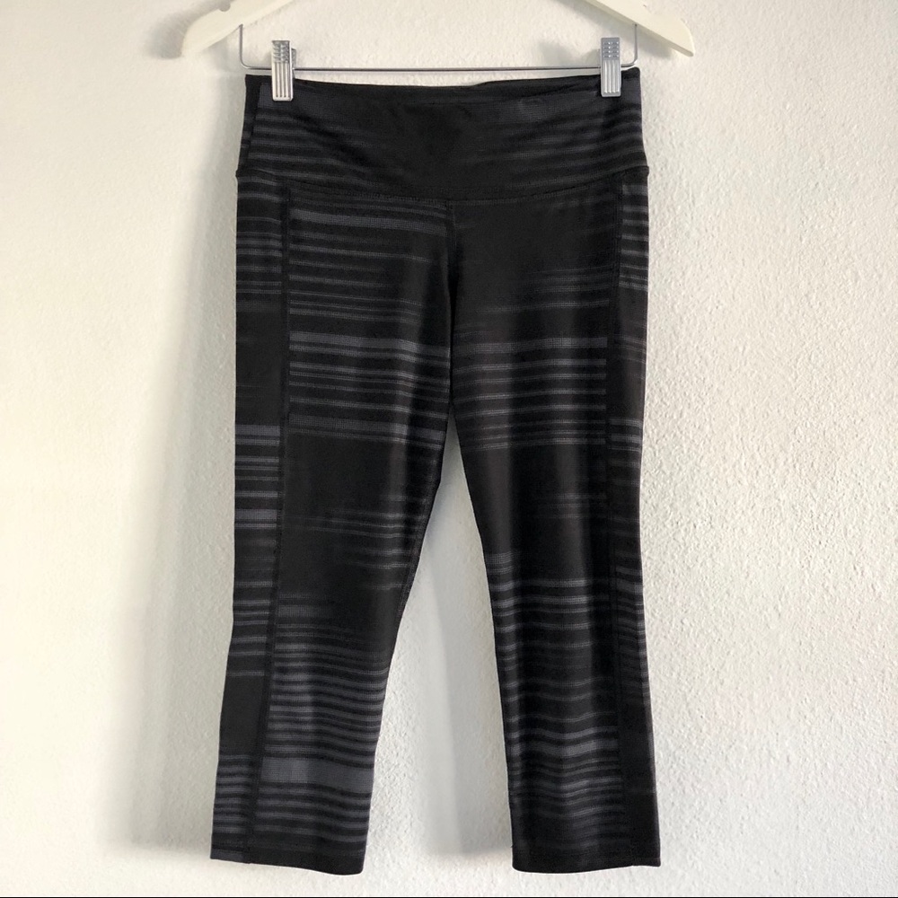 Active Black Capris